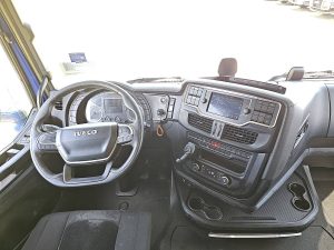 Deska rozdzielcza i stanowisko kierowcy — Iveco S-WAY AS440S48 ALCOA PTO+HYDR. z 2020 roku