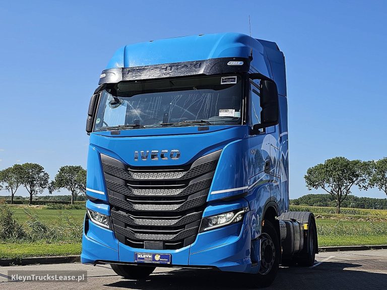 Iveco S-WAY AS440S49 Intarder z 2022 roku, ciągnik siodłowy z zagranicy — przód pojazdu