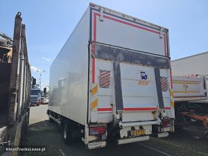 Strona kierowcy z tyłu — MAN 12.220 TGL ENGINE BROKEN z 2010 roku