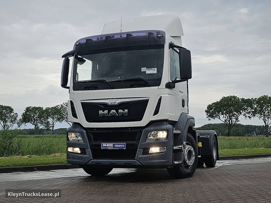 MAN 18.400 TGS DAY CAB  265TKM z 2015 roku, ciągnik siodłowy z zagranicy — przód pojazdu