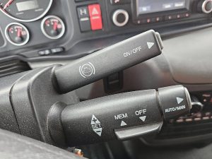 Wyposażenie specjalne wnętrza, ujęcie 4 — MAN 18.400 TGS DAY CAB  265TKM z 2015 roku