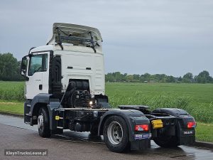 Strona kierowcy z tyłu — MAN 18.400 TGS DAY CAB  265TKM z 2015 roku