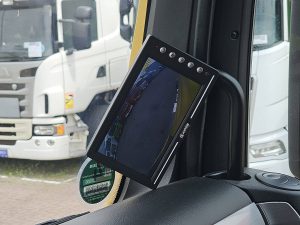 Systemy bezpieczeństwa — MAN 18.430 TGS 4x4 z 2021 roku