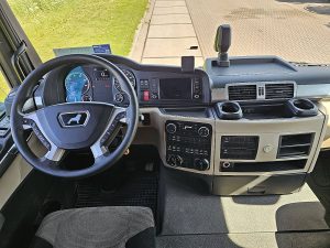 Deska rozdzielcza i stanowisko kierowcy — MAN 18.430 TGS 4x4, kipphydraulik z 2021 roku