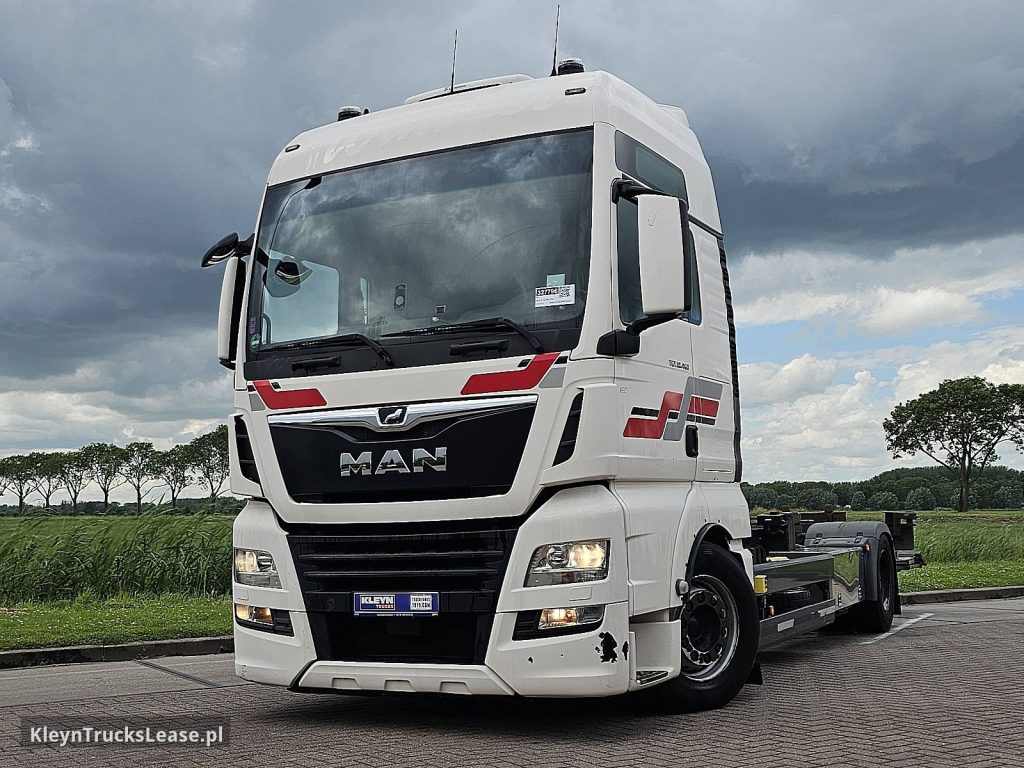 MAN 18.460 TGX z 2017 roku, system BDF z zagranicy — przód pojazdu
