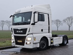 Strona kierowcy z przodu — MAN 18.480 TGX z 2014 roku