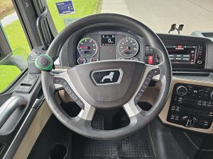 Wyposażenie specjalne wnętrza, ujęcie 3 — MAN 18.500 TGX 25M5 ALU CEREAL OVA z 2019 roku