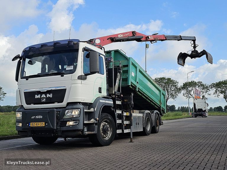 MAN 26.400 TGS 6X4H-4 EEV HMF CRANE z 2012 roku, hakowiec z zagranicy — przód pojazdu