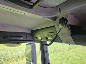 Wyposażenie specjalne wnętrza — MAN 26.400 TGS 6X4H-4 EEV HMF CRANE z 2012 roku