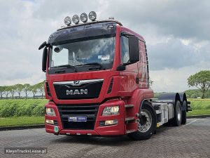 Przód pojazdu — MAN 26.500 TGX 6x2*4 z 2019 roku