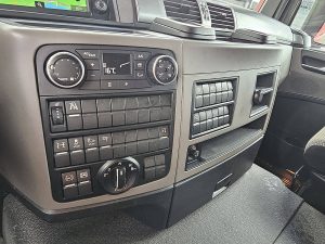 Wyposażenie specjalne wnętrza, ujęcie 5 — MAN 26.500 TGX 6x2*4 z 2019 roku