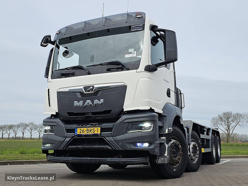 MAN 41.360 TGS 8X4 TRANSLIFT CHAIN z 2021 roku, system łańcuchowy z zagranicy — przód pojazdu