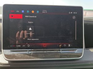 Ekran z Apple CarPlay — MAN TGE 3.140 L5H3 Extralang Nieuw z 2024 roku