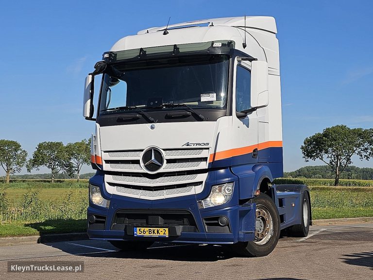 Mercedes-Benz ACTROS 1832 z 2018 roku, ciągnik siodłowy z zagranicy — przód pojazdu