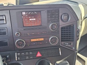 Wyposażenie specjalne wnętrza, ujęcie 5 — Mercedes-Benz ACTROS 1832 z 2018 roku