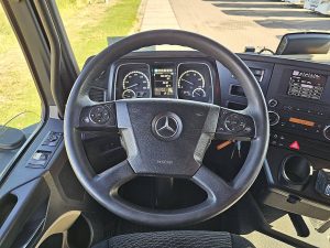 Wyposażenie specjalne wnętrza, ujęcie 2 — Mercedes-Benz ACTROS 1832 z 2018 roku