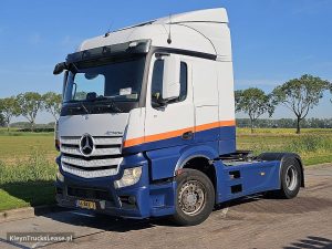 Strona kierowcy z przodu — Mercedes-Benz ACTROS 1832 z 2018 roku