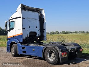 Strona kierowcy z tyłu — Mercedes-Benz ACTROS 1832 z 2018 roku
