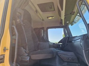 Wnętrze kabiny — Mercedes-Benz ACTROS 1843 AS 4X4 ALLRAD PTO+HYDR. z 2020 roku