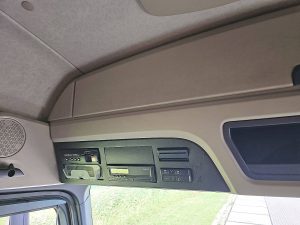 Wyposażenie specjalne wnętrza, ujęcie 3 — Mercedes-Benz ACTROS 1845 LS z 2015 roku