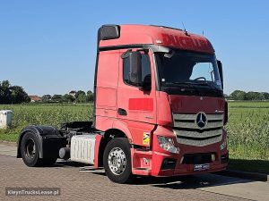Strona pasażera z przodu — Mercedes-Benz ACTROS 1845 LS z 2015 roku