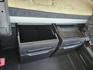 Wyposażenie specjalne wnętrza — Mercedes-Benz ACTROS 1848 LS MP5 RETARDER XENON z 2020 roku
