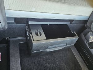 Wyposażenie specjalne wnętrza — Mercedes-Benz ACTROS 1848 LS Streamspace 2,50 z 2023 roku