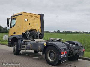 Strona kierowcy z tyłu — Mercedes-Benz ACTROS 2043 AS steel suspension z 2020 roku