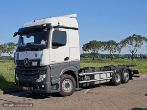 Strona kierowcy z przodu — Mercedes-Benz ACTROS 2545 6X2 OILRETARDER z 2022 roku