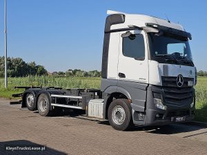 Strona pasażera z przodu — Mercedes-Benz ACTROS 2545 6X2 OILRETARDER z 2022 roku