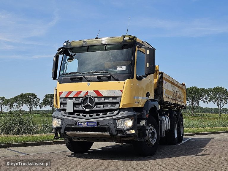 Mercedes-Benz ACTROS 2643 z 2015 roku, wywrotka z zagranicy — przód pojazdu
