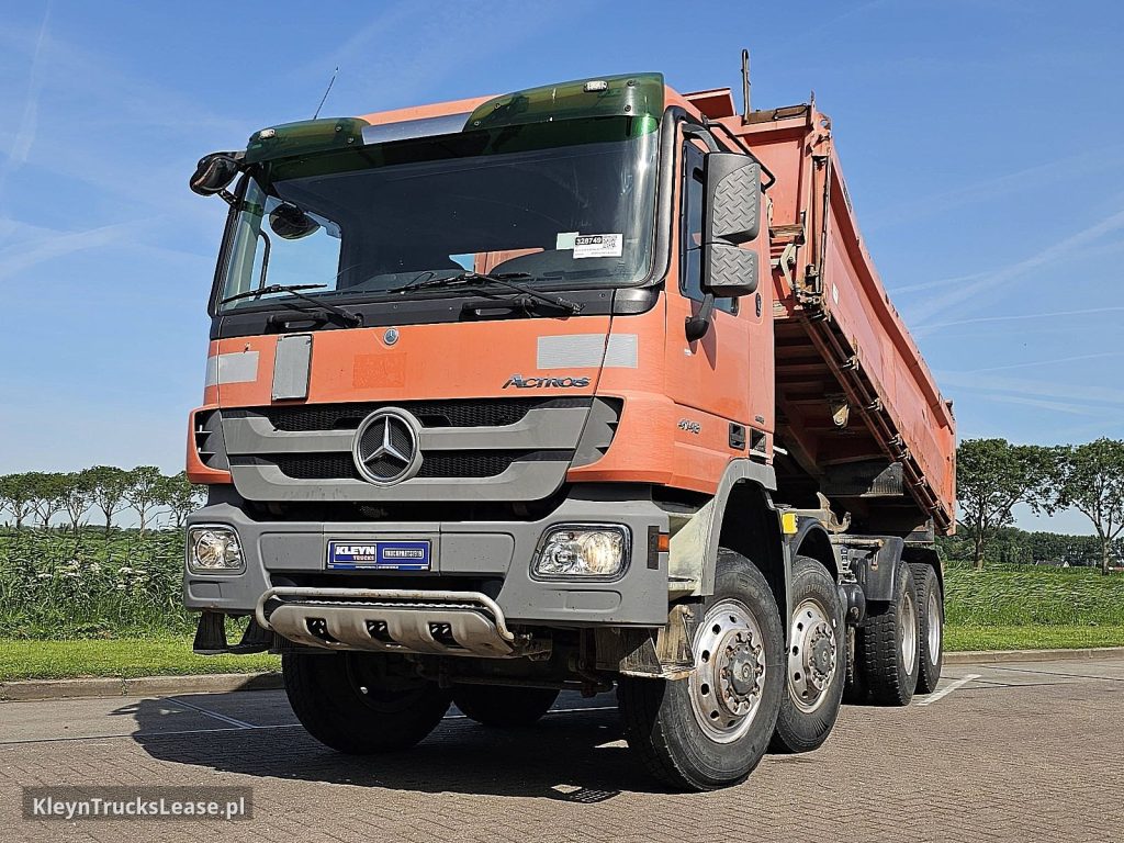 Mercedes-Benz ACTROS 4148 AK 8X8 EPS MEILLER z 2009 roku, wywrotka z zagranicy — przód pojazdu