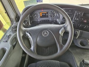 Wyposażenie specjalne wnętrza, ujęcie 2 — Mercedes-Benz ACTROS 4148 AK 8X8 EPS MEILLER z 2009 roku