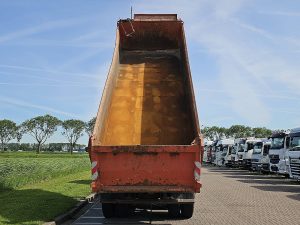 Przestrzeń ładunkowa — Mercedes-Benz ACTROS 4148 AK 8X8 EPS MEILLER z 2009 roku