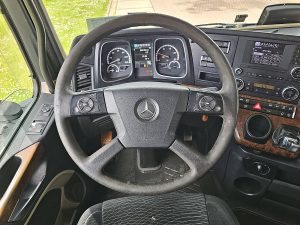 Wyposażenie specjalne wnętrza, ujęcie 3 — Mercedes-Benz ACTROS 4158 SLT 180T TURBORETAR. z 2015 roku