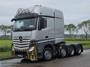 Strona kierowcy z przodu — Mercedes-Benz ACTROS 4158 SLT 180T TURBORETAR. z 2015 roku