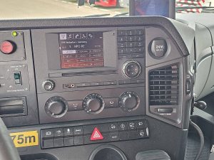 Wyposażenie specjalne wnętrza, ujęcie 4 — Mercedes-Benz ANTOS 1835 FRIGO TAILLIFT z 2014 roku