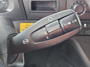 Wyposażenie specjalne wnętrza, ujęcie 3 — Mercedes-Benz ANTOS 1835 FRIGO TAILLIFT z 2014 roku