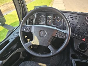 Wyposażenie specjalne wnętrza, ujęcie 2 — Mercedes-Benz ANTOS 1927 CTE SKYLIFT 29.6M z 2016 roku