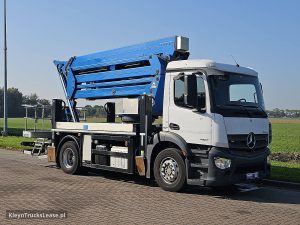 Strona pasażera z przodu — Mercedes-Benz ANTOS 1927 CTE SKYLIFT 29.6M z 2016 roku