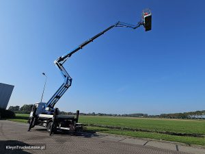 Strona kierowcy z tyłu — Mercedes-Benz ANTOS 1927 CTE SKYLIFT 29.6M z 2016 roku