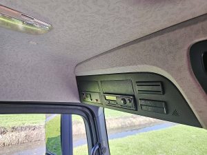 Wyposażenie specjalne wnętrza — Mercedes-Benz ANTOS 1927 CTE SKYLIFT 29.6M z 2016 roku