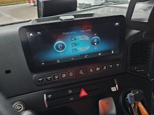 Wyposażenie specjalne wnętrza, ujęcie 4 — Mercedes-Benz AROCS 1843 4X4 ALLRAD PTO MP5 z 2020 roku