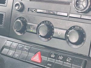 Wyposażenie specjalne wnętrza, ujęcie 4 — Mercedes-Benz AROCS 1846 z 2018 roku