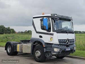 Strona pasażera z przodu — Mercedes-Benz AROCS 1846 z 2018 roku
