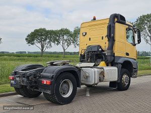 Strona pasażera z tyłu — Mercedes-Benz AROCS 2043 AS z 2018 roku
