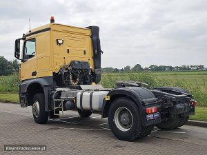 Strona kierowcy z tyłu — Mercedes-Benz AROCS 2043 AS z 2018 roku