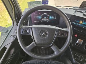Wyposażenie specjalne wnętrza, ujęcie 4 — Mercedes-Benz AROCS 2043 AS 4X4 ALLRAD z 2020 roku