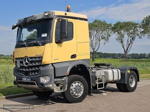 Strona kierowcy z przodu — Mercedes-Benz AROCS 2043 AS 4X4 AS ALLRAD z 2018 roku