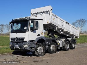 Strona kierowcy z przodu — Mercedes-Benz AROCS 3246 z 2018 roku